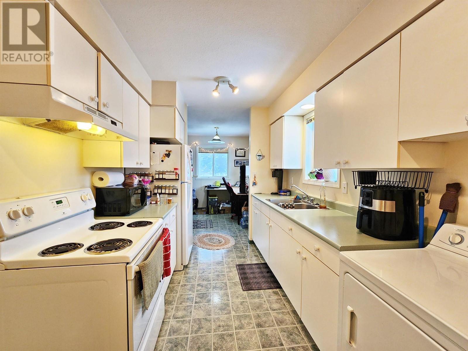 228 HARTLEY STREET, Quesnel