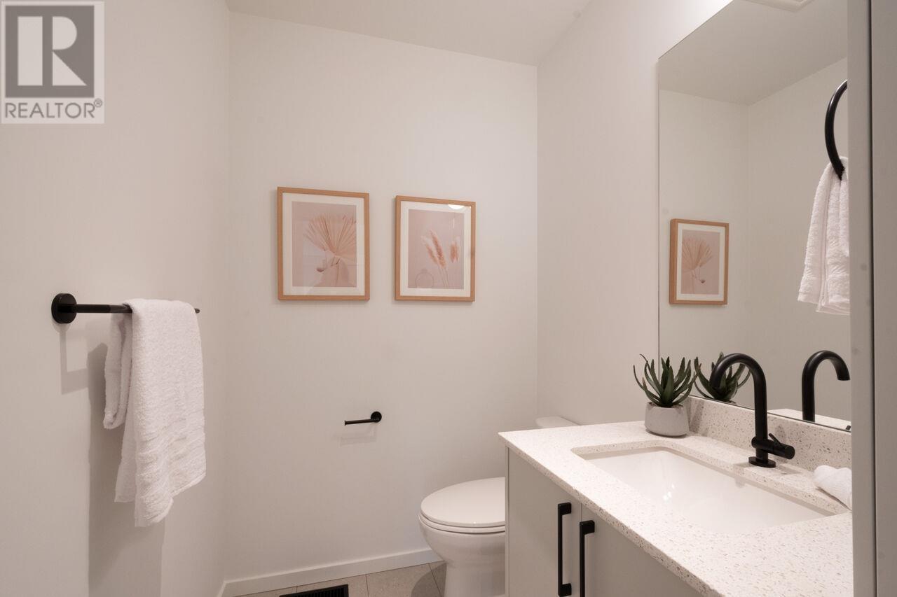 130 E 17TH AVENUE, Vancouver