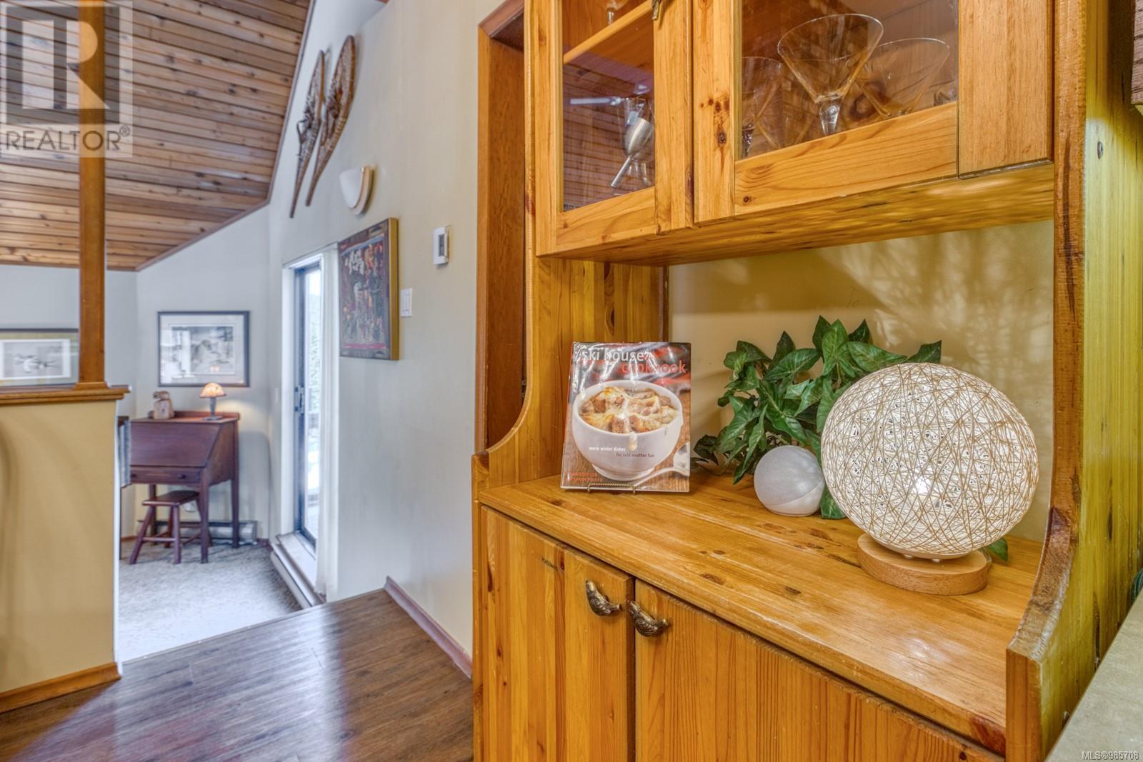 1044 Meadow Lane, Courtenay real estate listing 985708