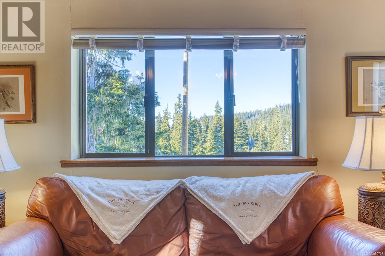 1044 Meadow Lane, Courtenay real estate listing 985708