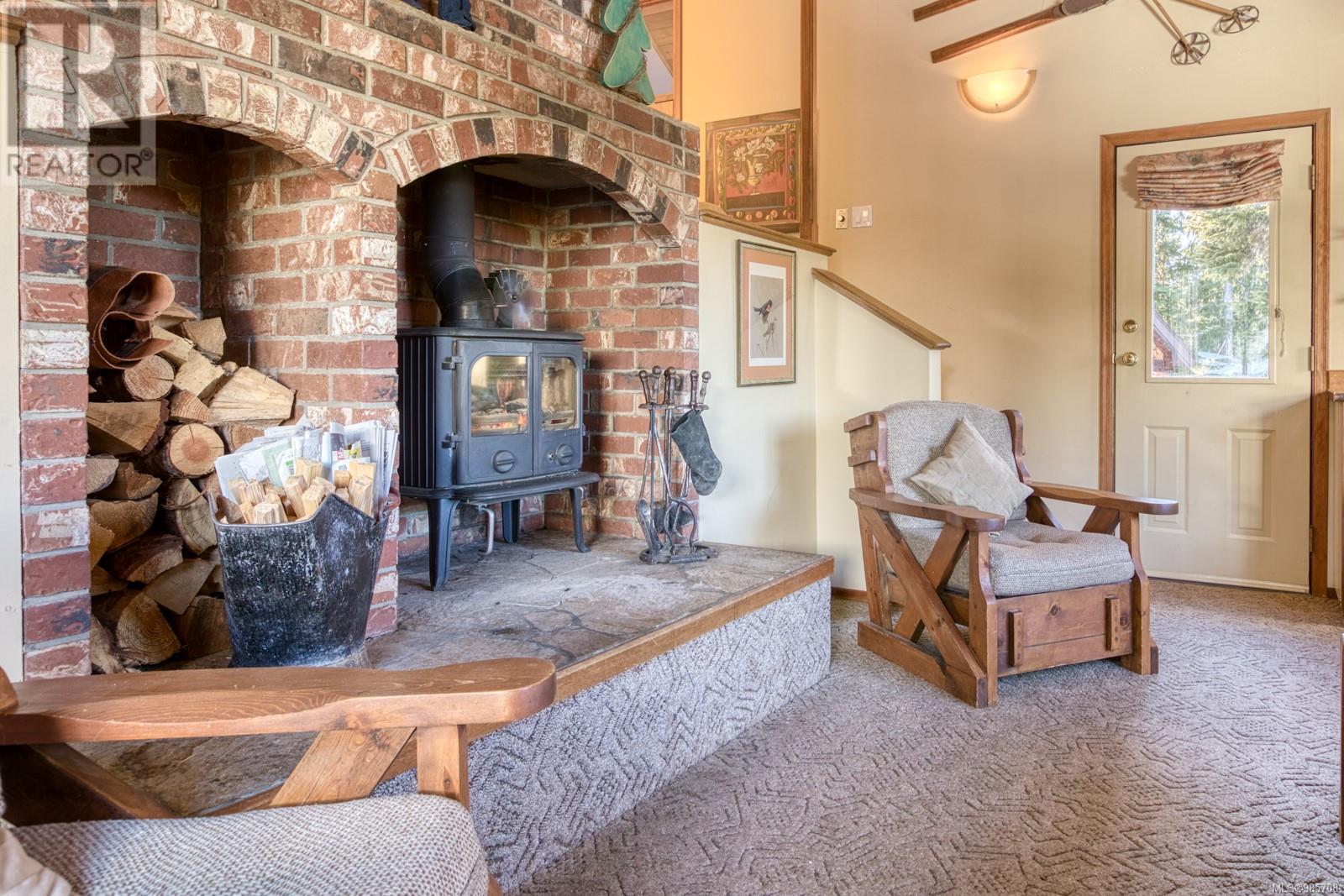 1044 Meadow Lane, Courtenay real estate listing 985708