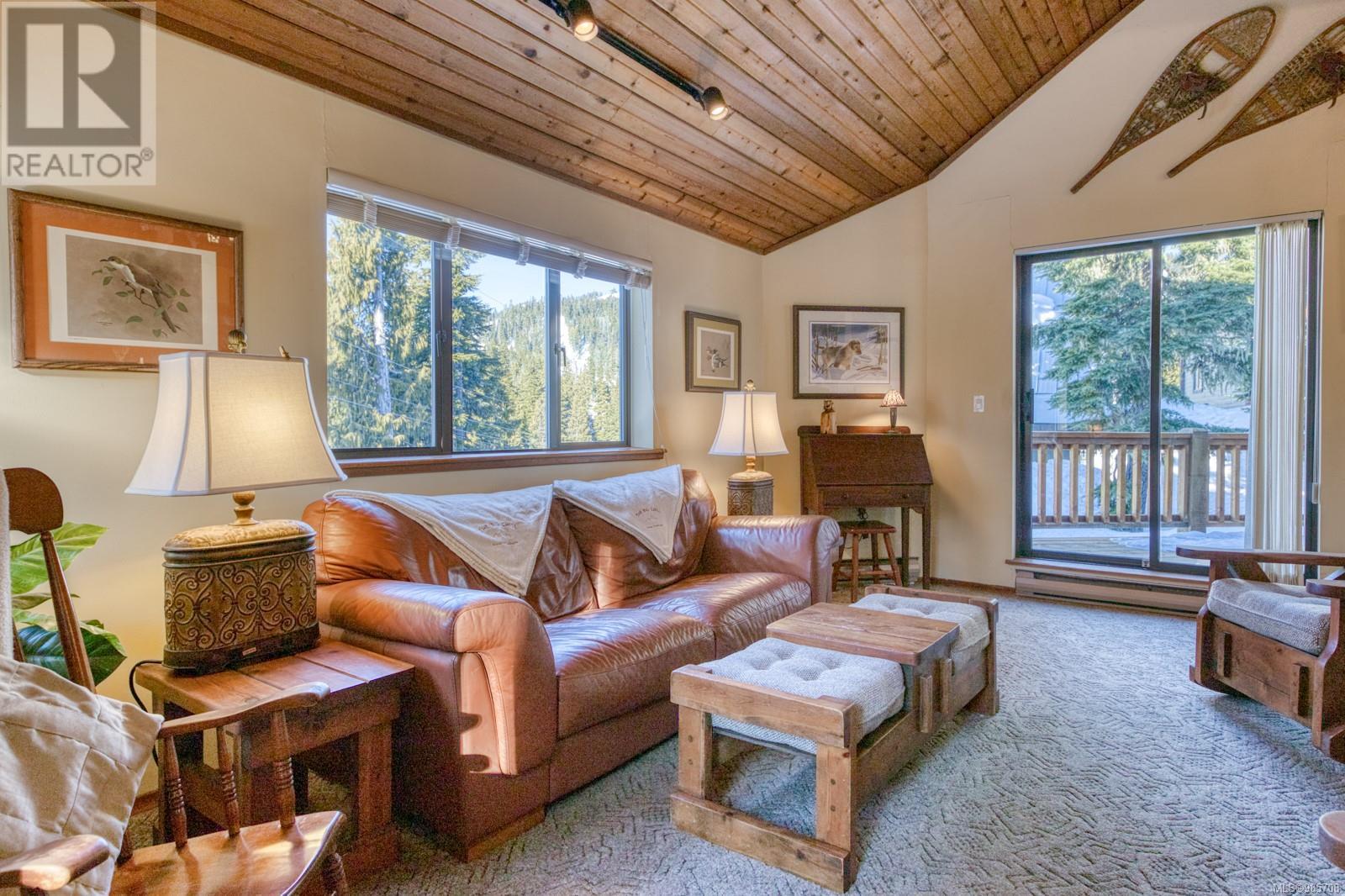 1044 Meadow Lane, Courtenay real estate listing 985708