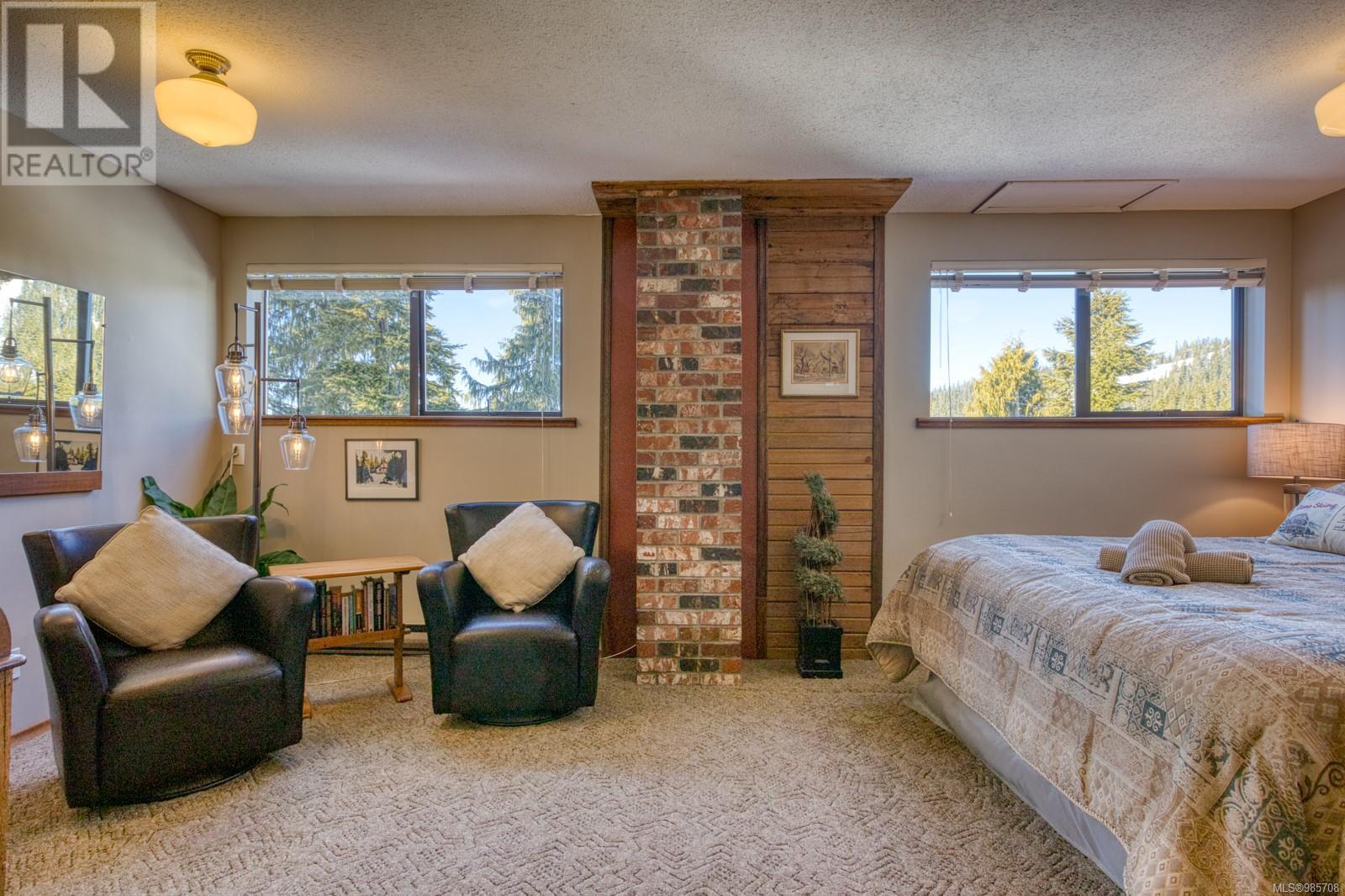 1044 Meadow Lane, Courtenay real estate listing 985708