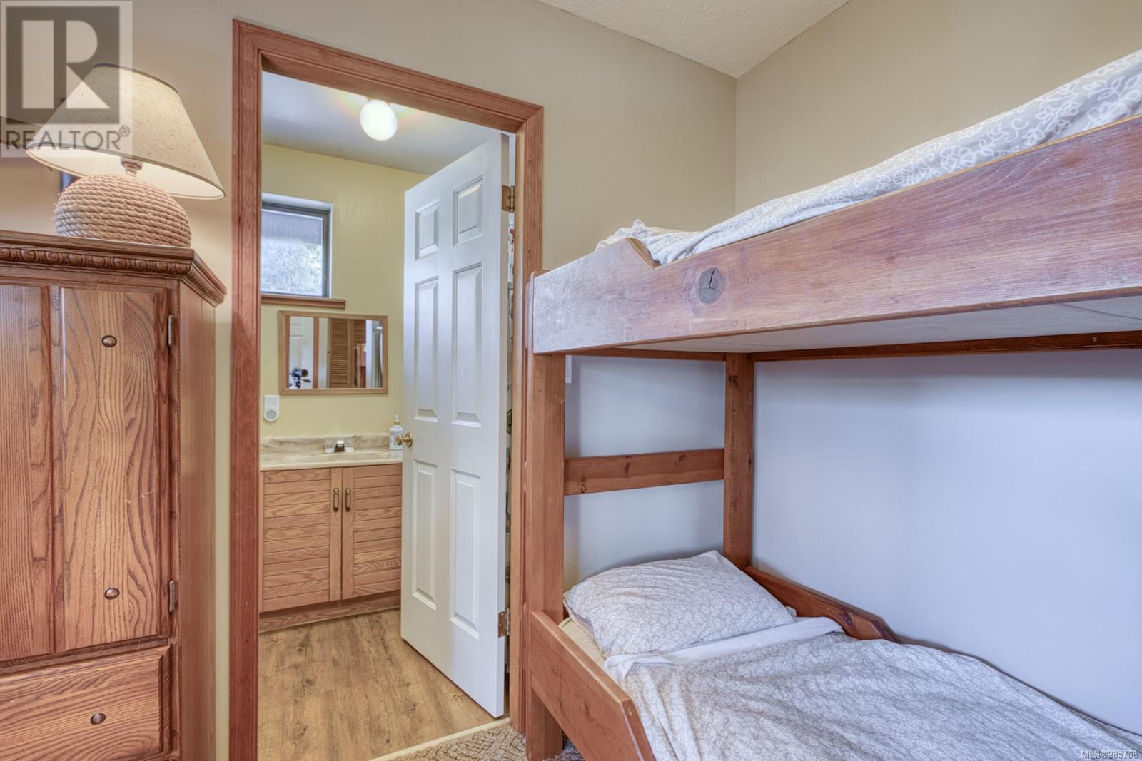 1044 Meadow Lane, Courtenay real estate listing 985708