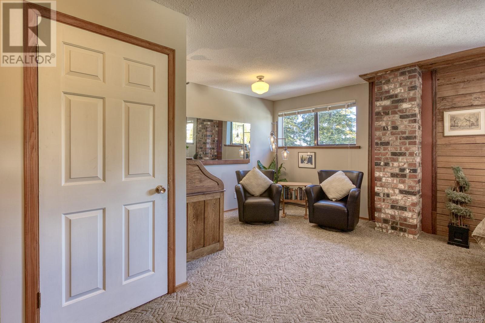 1044 Meadow Lane, Courtenay real estate listing 985708