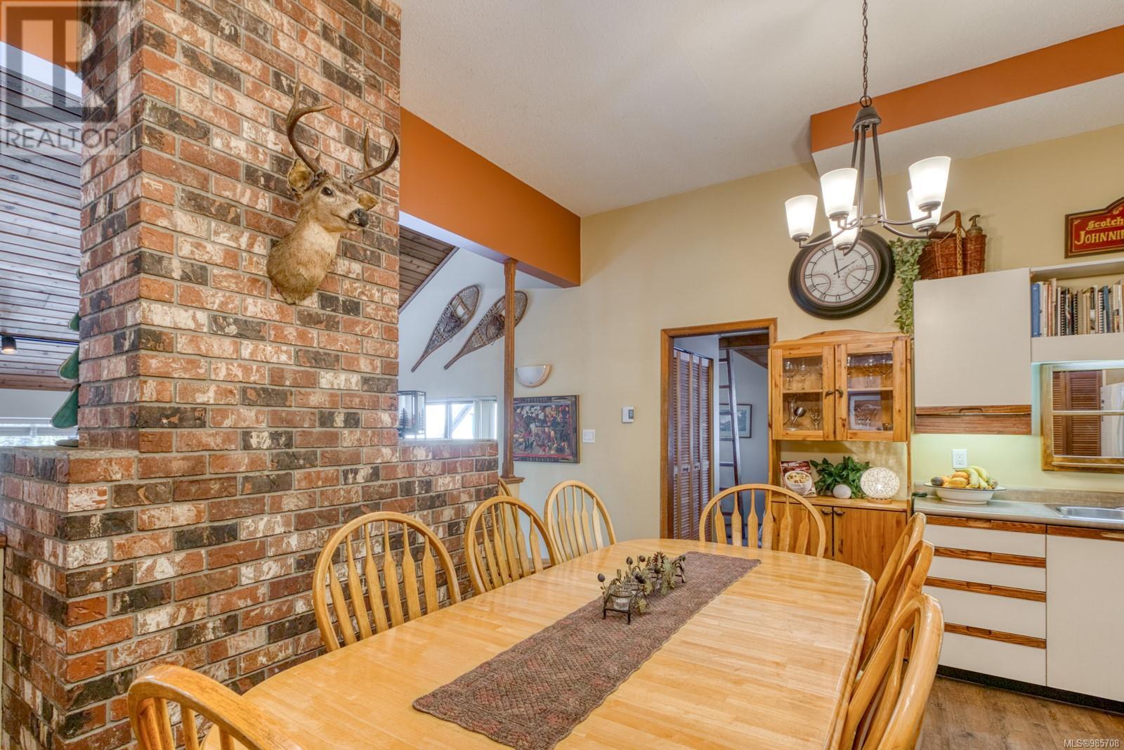 1044 Meadow Lane, Courtenay real estate listing 985708