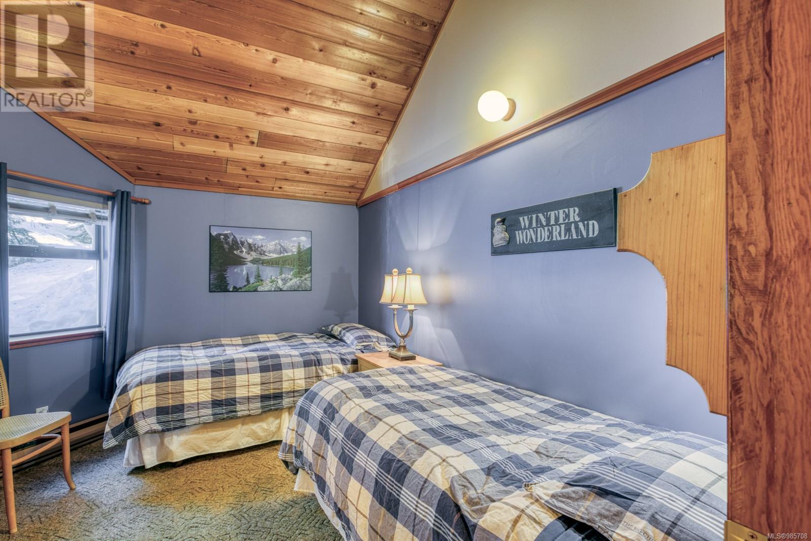 1044 Meadow Lane, Courtenay real estate listing 985708