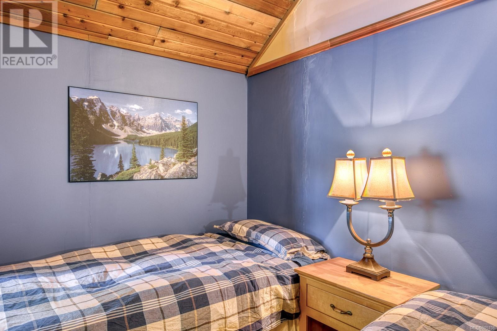 1044 Meadow Lane, Courtenay real estate listing 985708