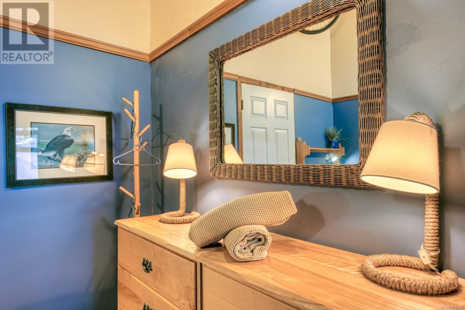 1044 Meadow Lane, Courtenay real estate listing 985708