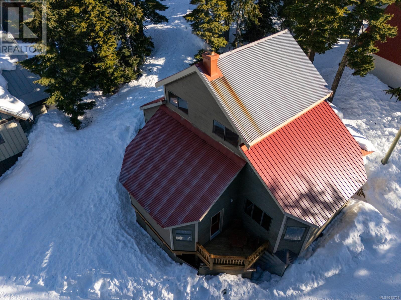 1044 Meadow Lane, Courtenay real estate listing 985708