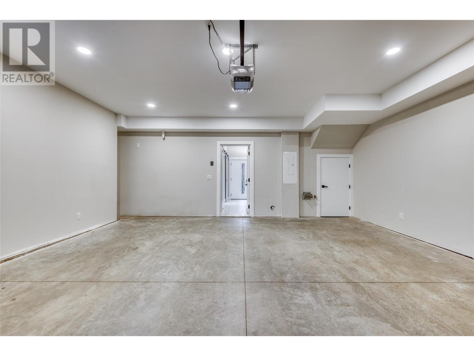 #106 222 LEE AVENUE - Image 12