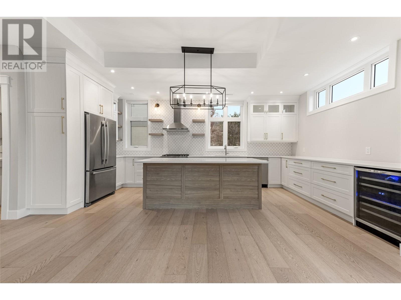 #106 222 LEE AVENUE - Image 13