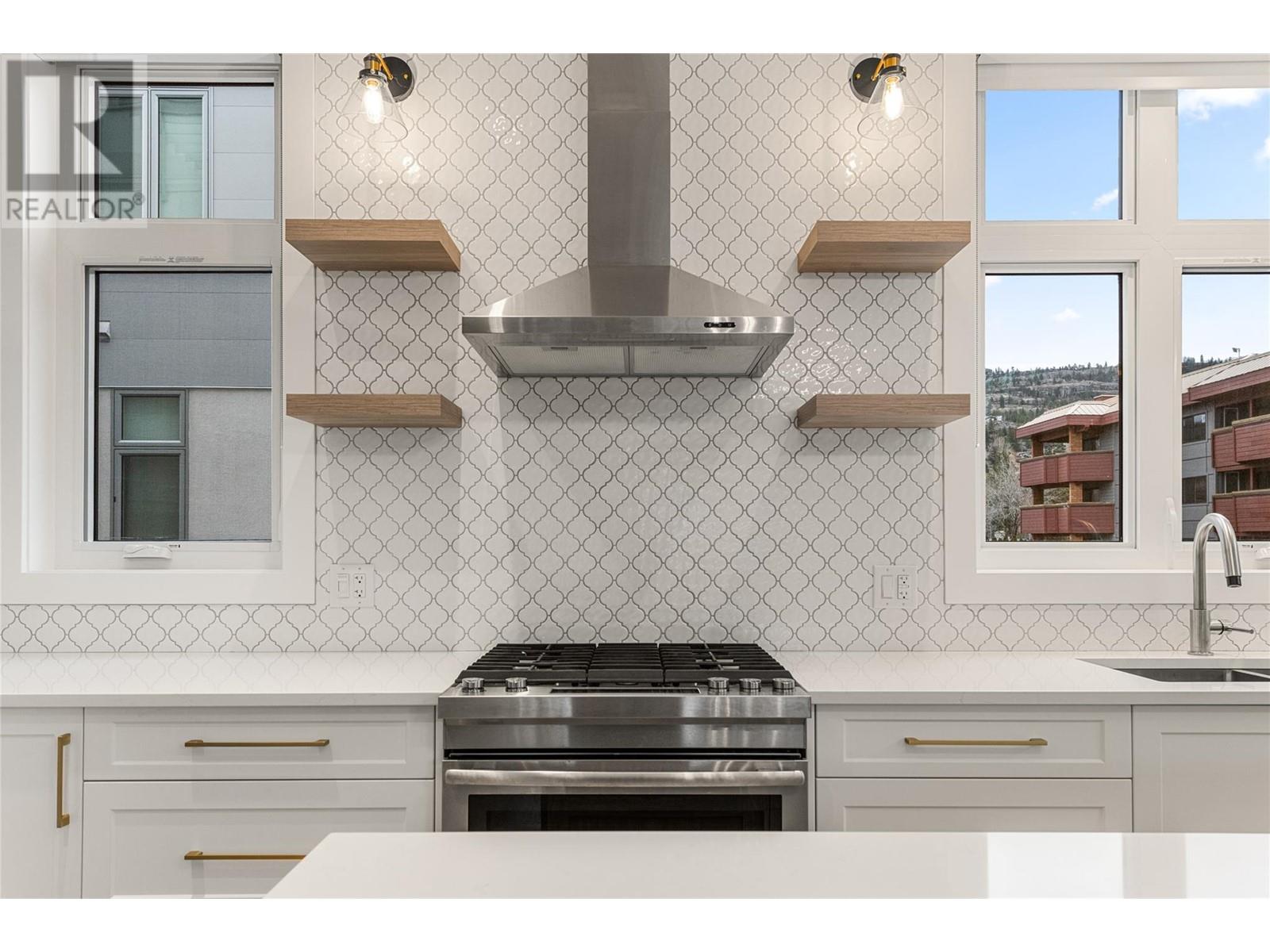 #106 222 LEE AVENUE - Image 14