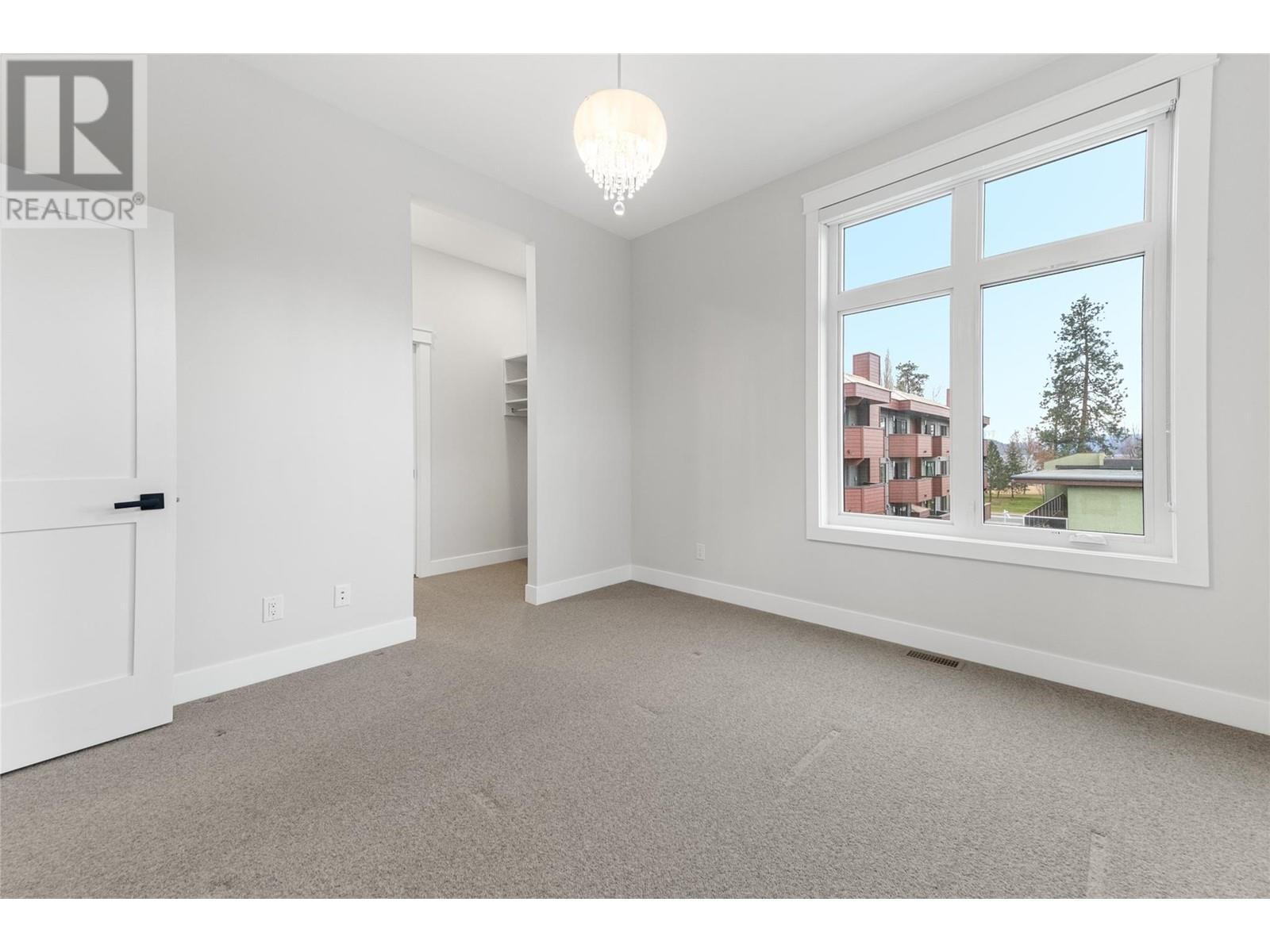 #106 222 LEE AVENUE - Image 31