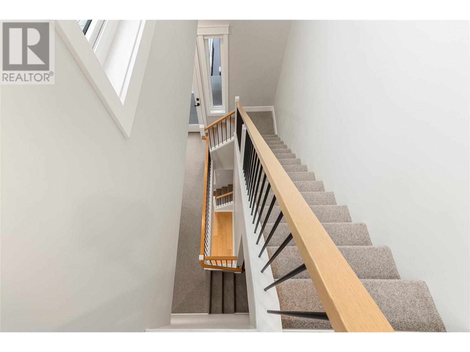 #106 222 LEE AVENUE - Image 35