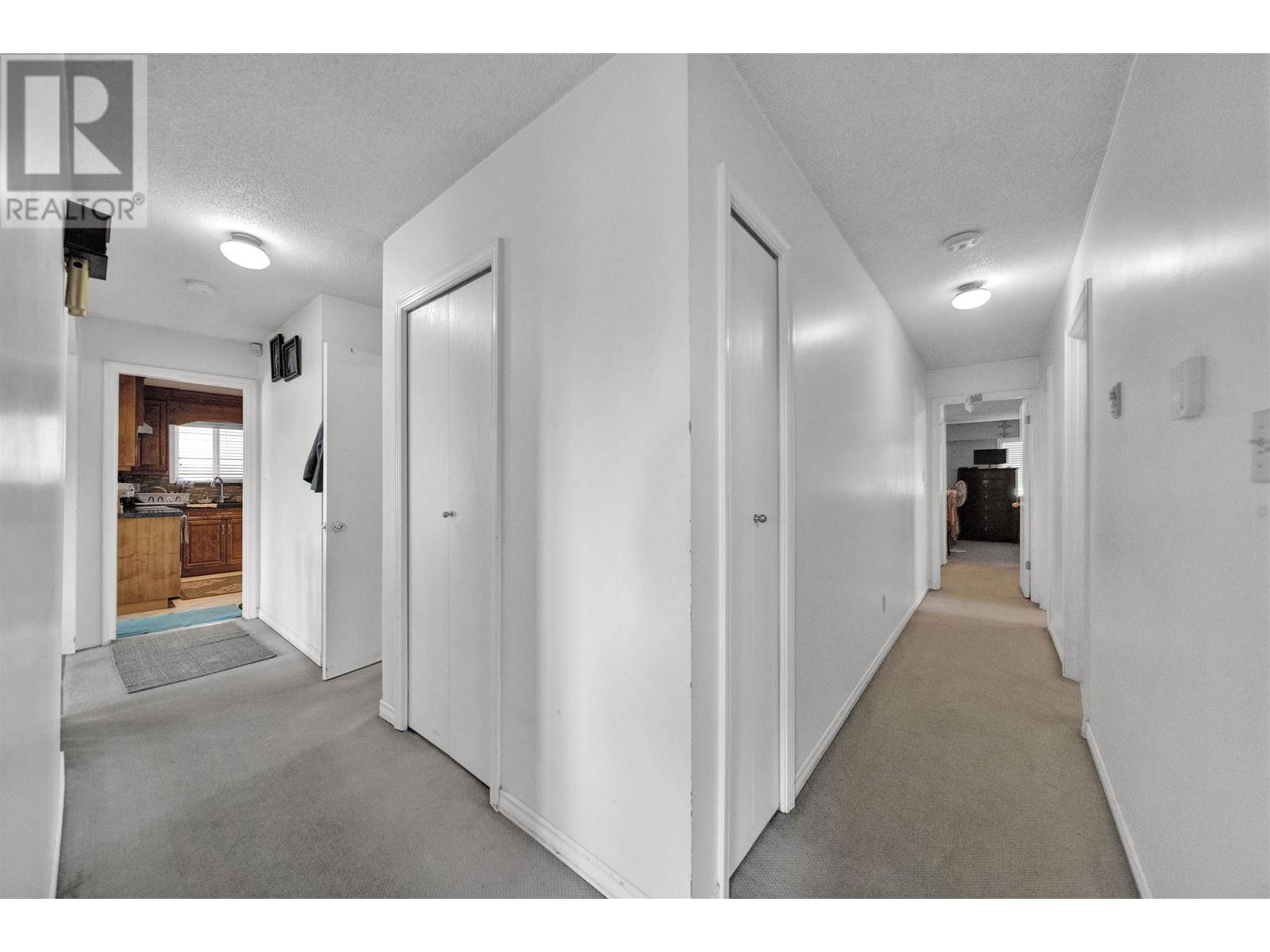 549 E 57TH AVENUE, Vancouver