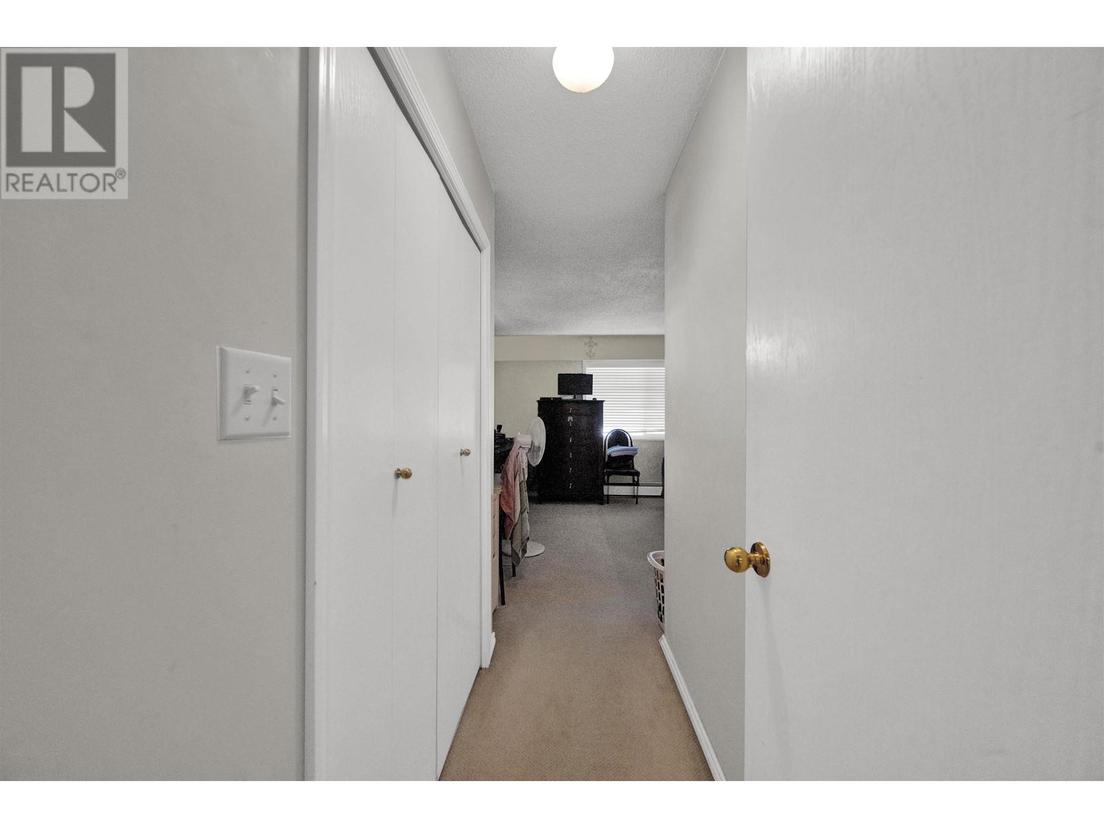 549 E 57TH AVENUE, Vancouver