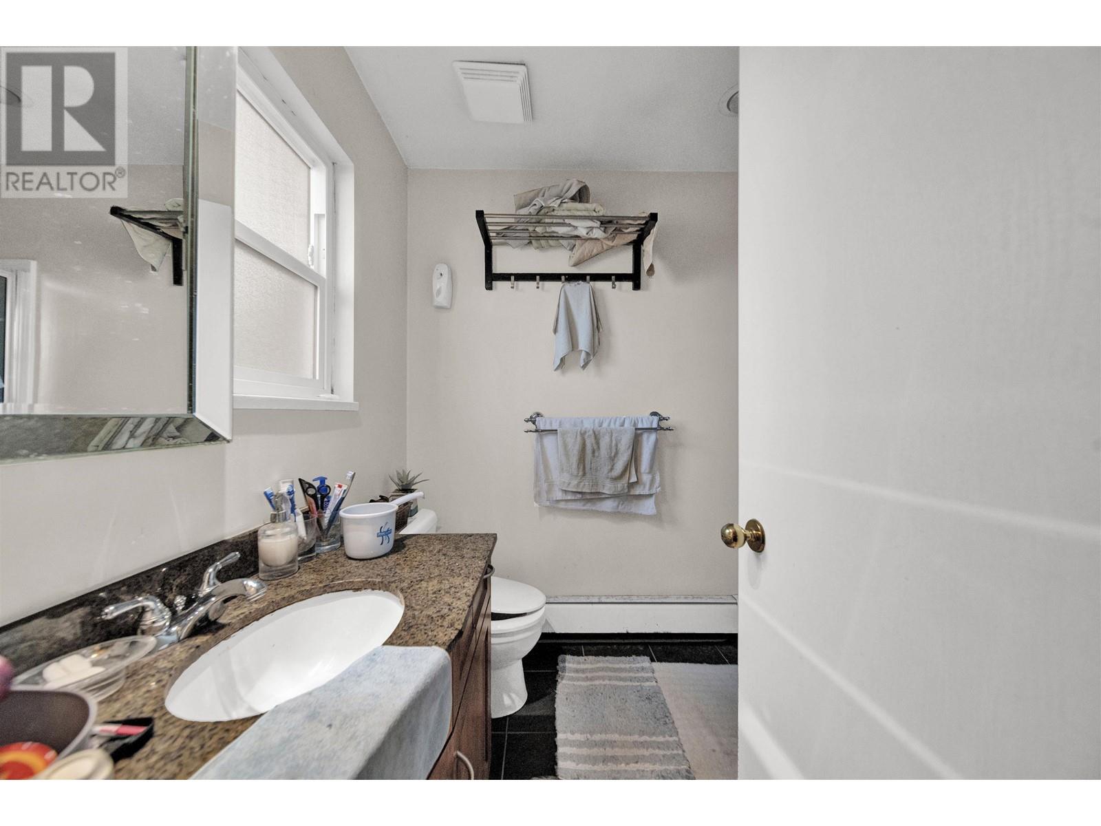 549 E 57TH AVENUE, Vancouver