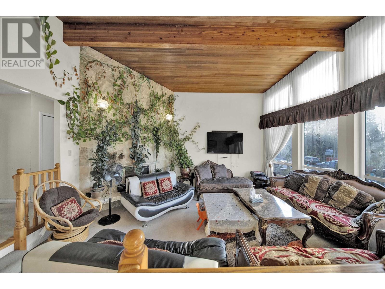549 E 57TH AVENUE, Vancouver