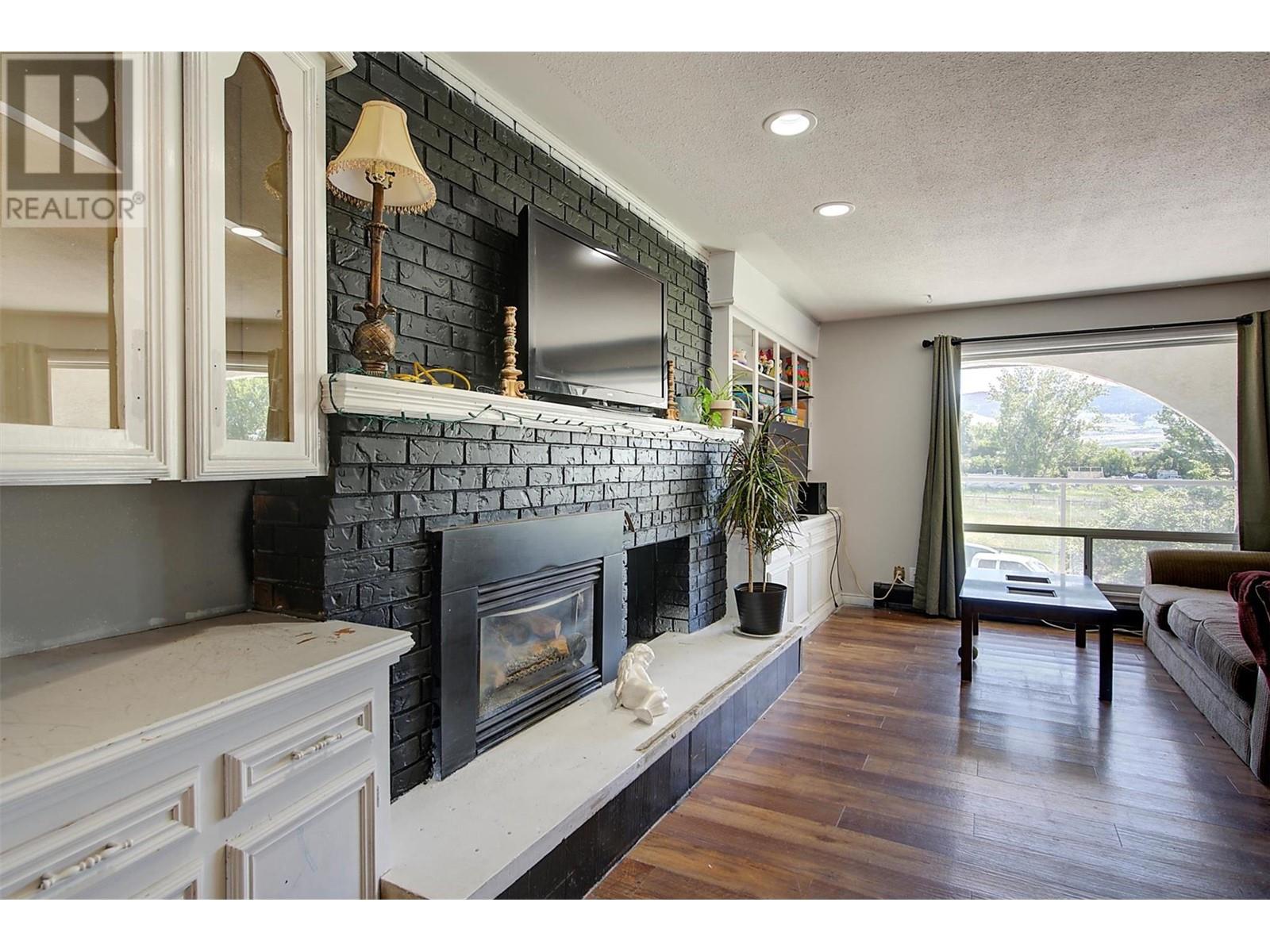  215 Arab Road, Kelowna