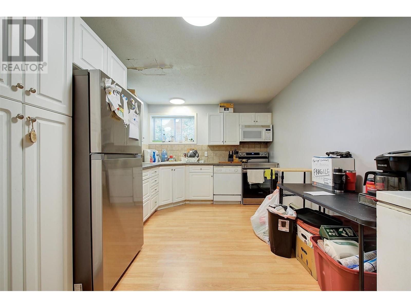  215 Arab Road, Kelowna