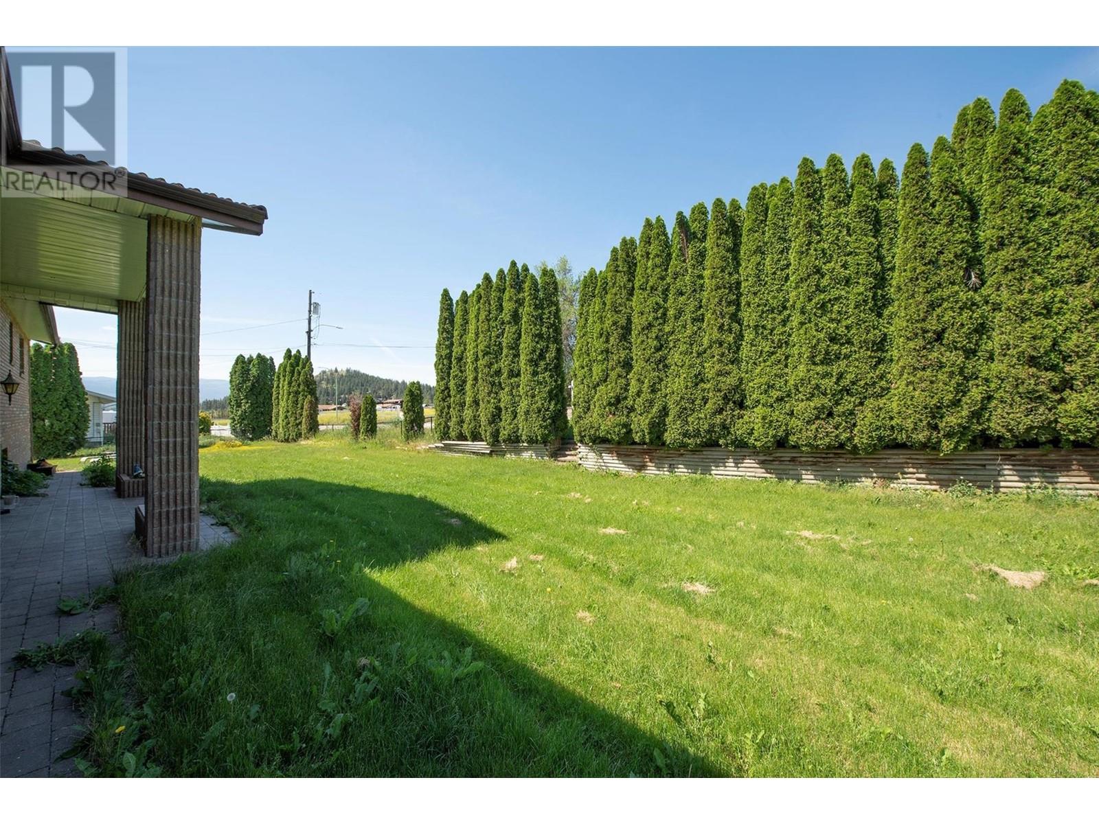  215 Arab Road, Kelowna