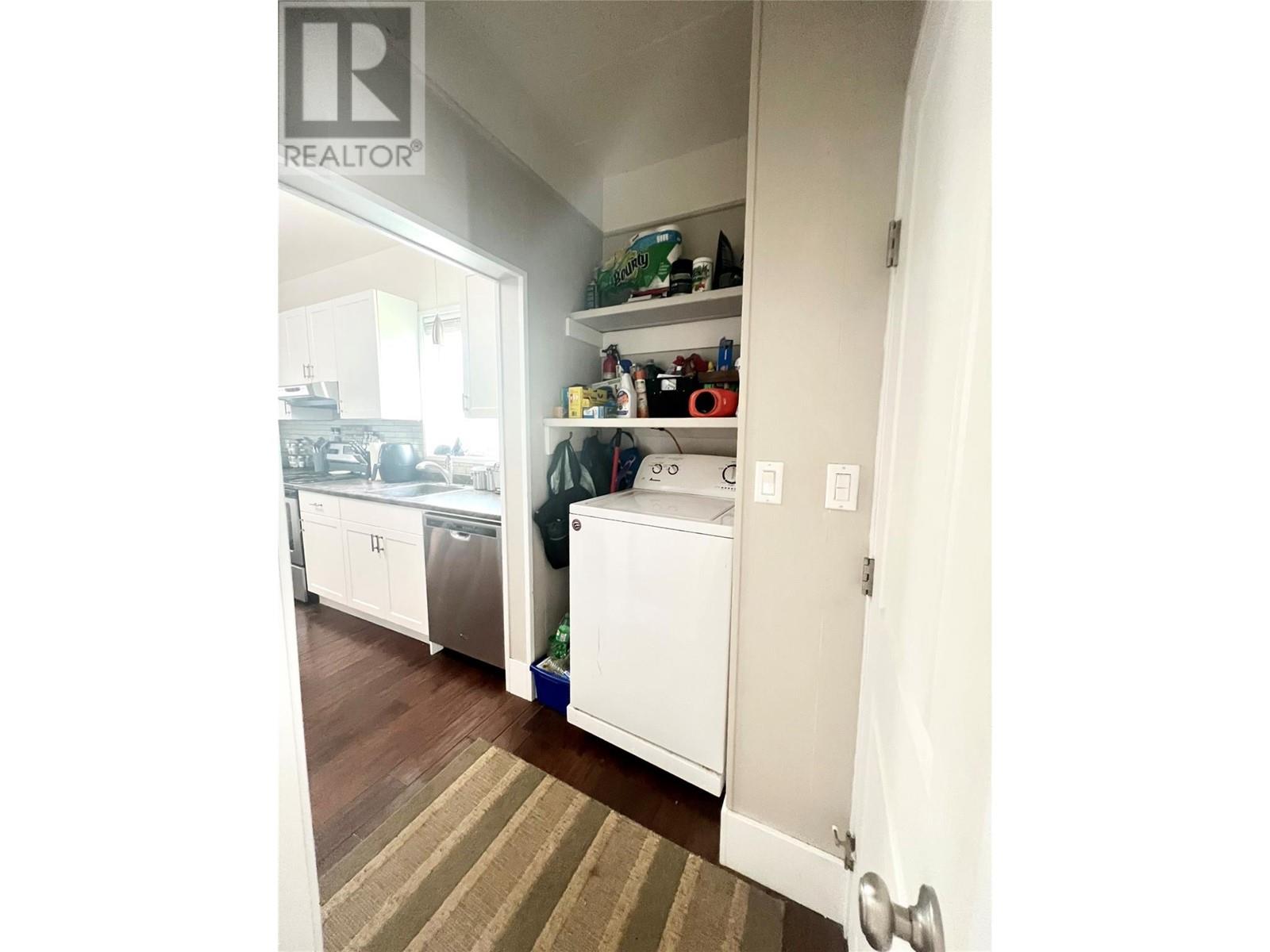  1902 Nicola Avenue, Merritt