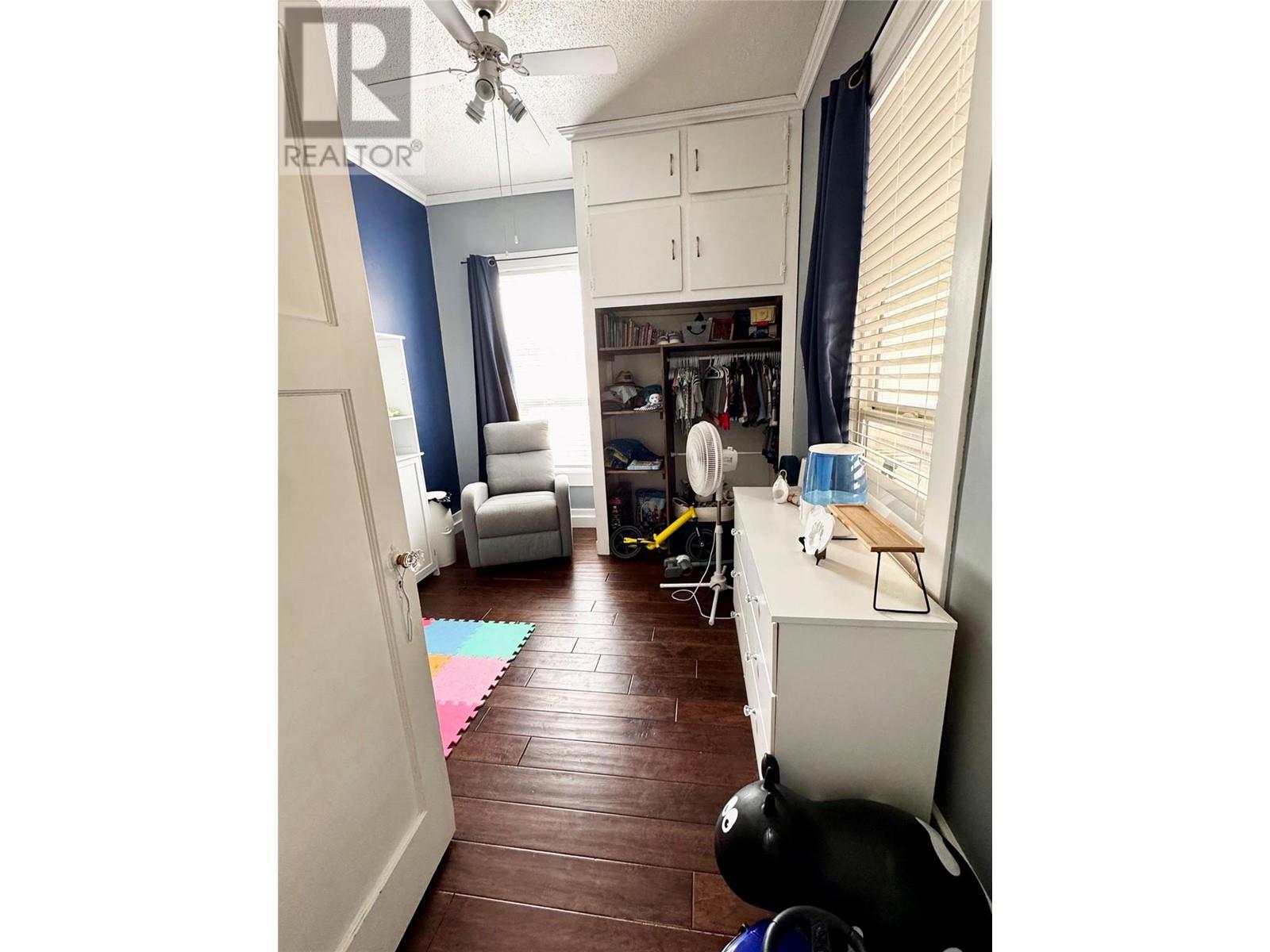  1902 Nicola Avenue, Merritt