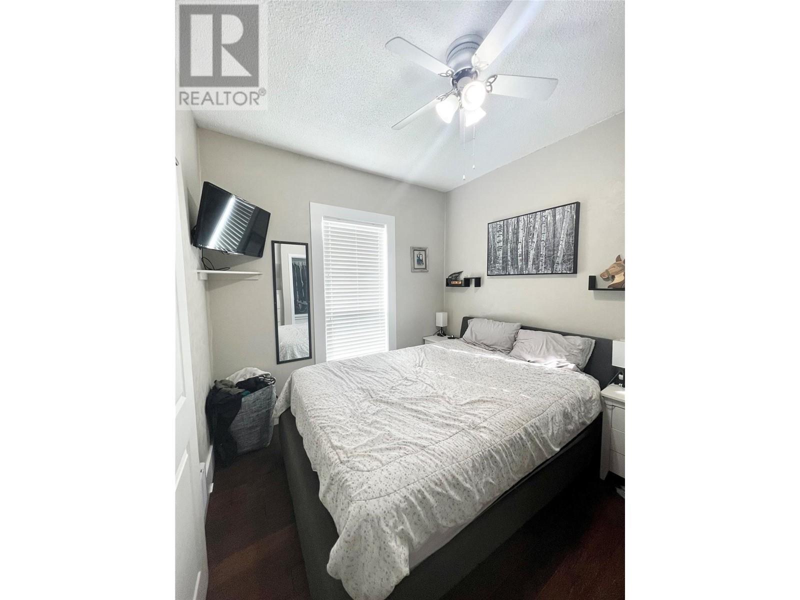  1902 Nicola Avenue, Merritt