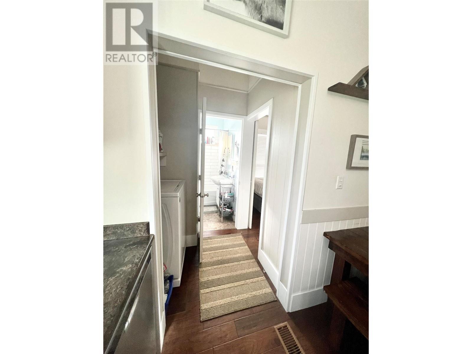  1902 Nicola Avenue, Merritt