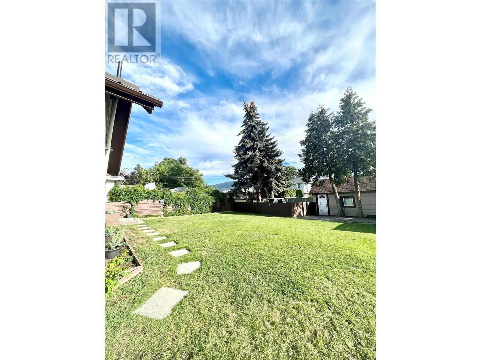  1902 Nicola Avenue, Merritt