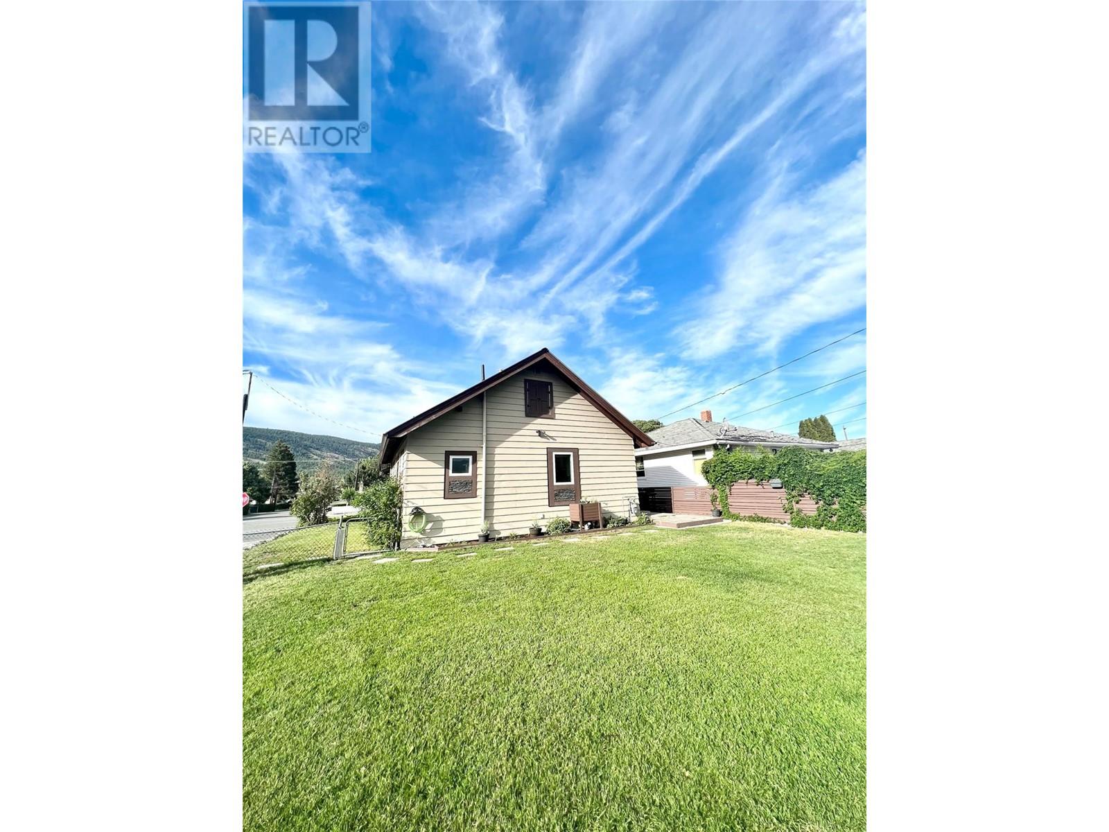  1902 Nicola Avenue, Merritt