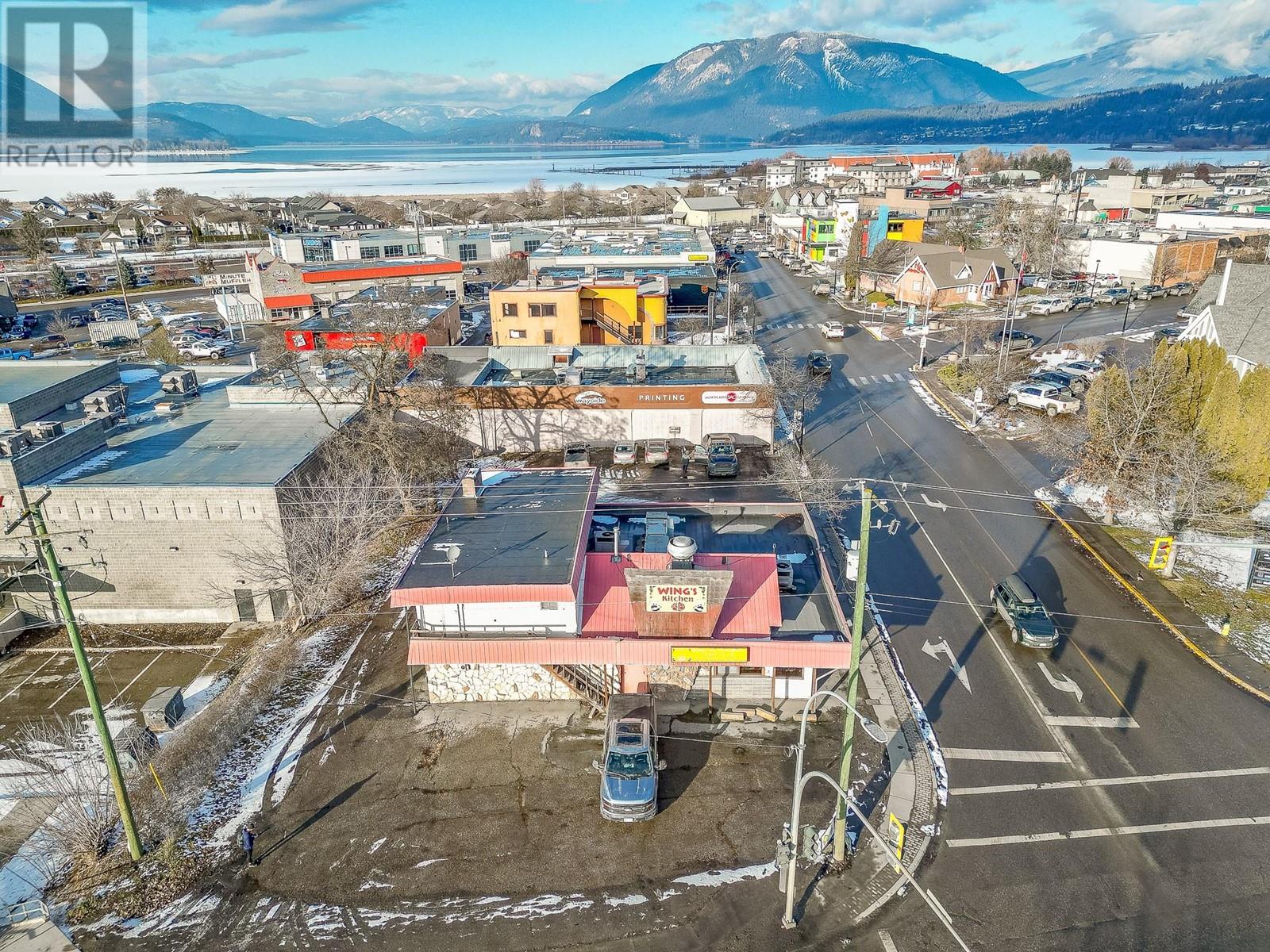Photo 16 of 21 61 Shuswap Street Nw, Salmon Arm BC