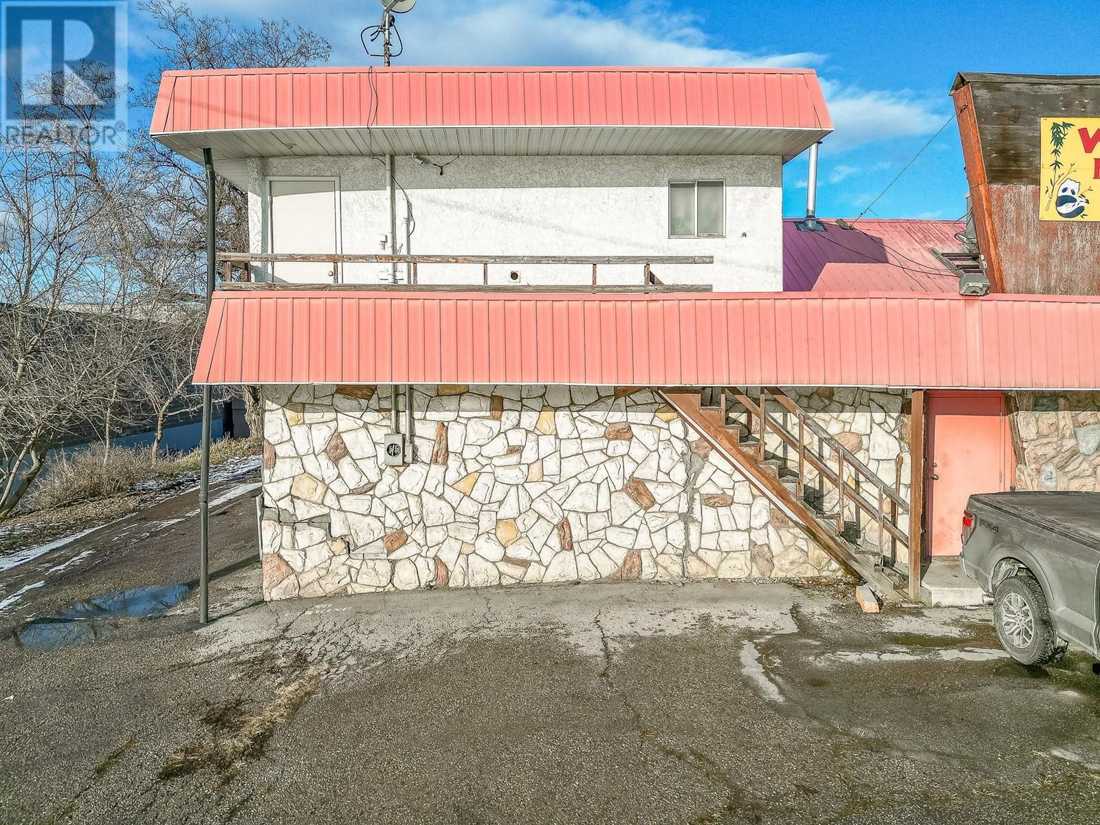 Photo 2 of 21 61 Shuswap Street Nw, Salmon Arm BC