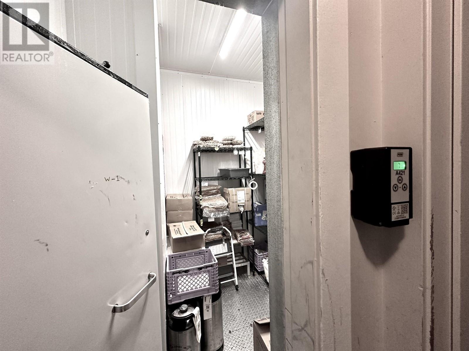 1835 W 4TH AVENUE, Vancouver