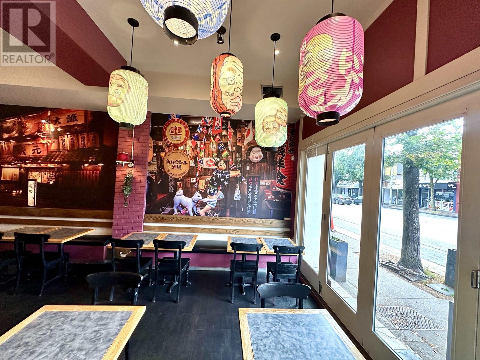 1835 W 4TH AVENUE, Vancouver