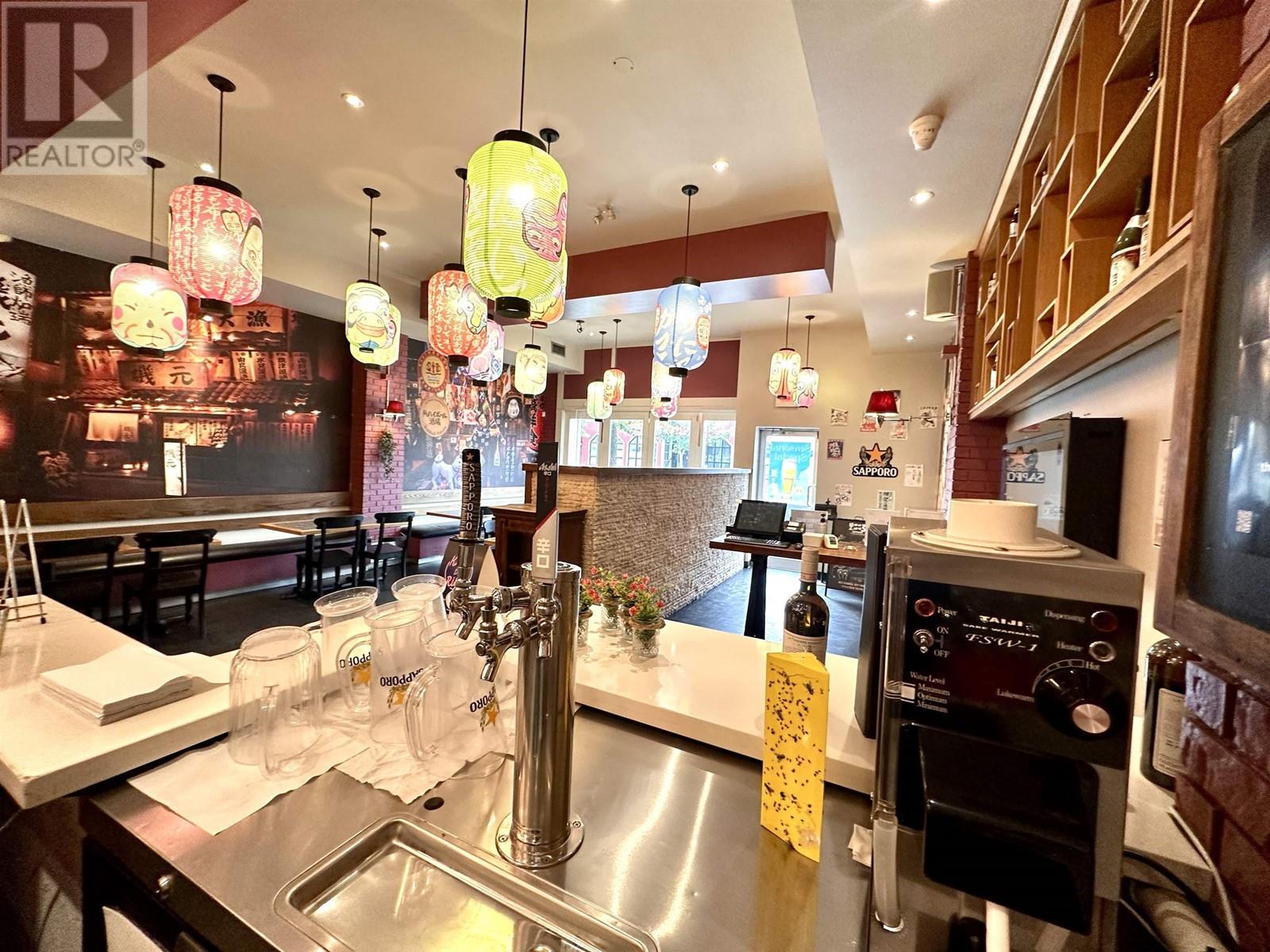 1835 W 4TH AVENUE, Vancouver