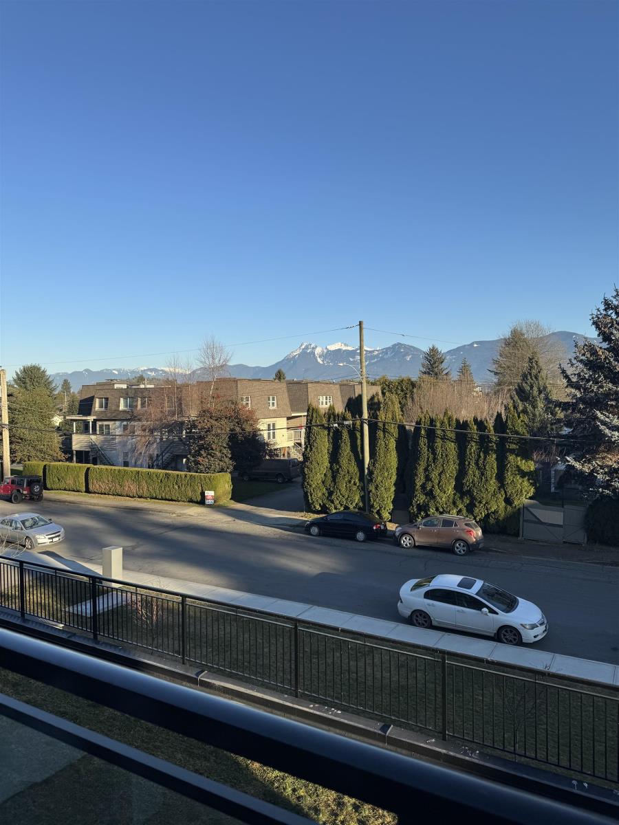 203 9450 ROBSON STREET, Chilliwack Proper West, Chilliwack real estate listing R2959958