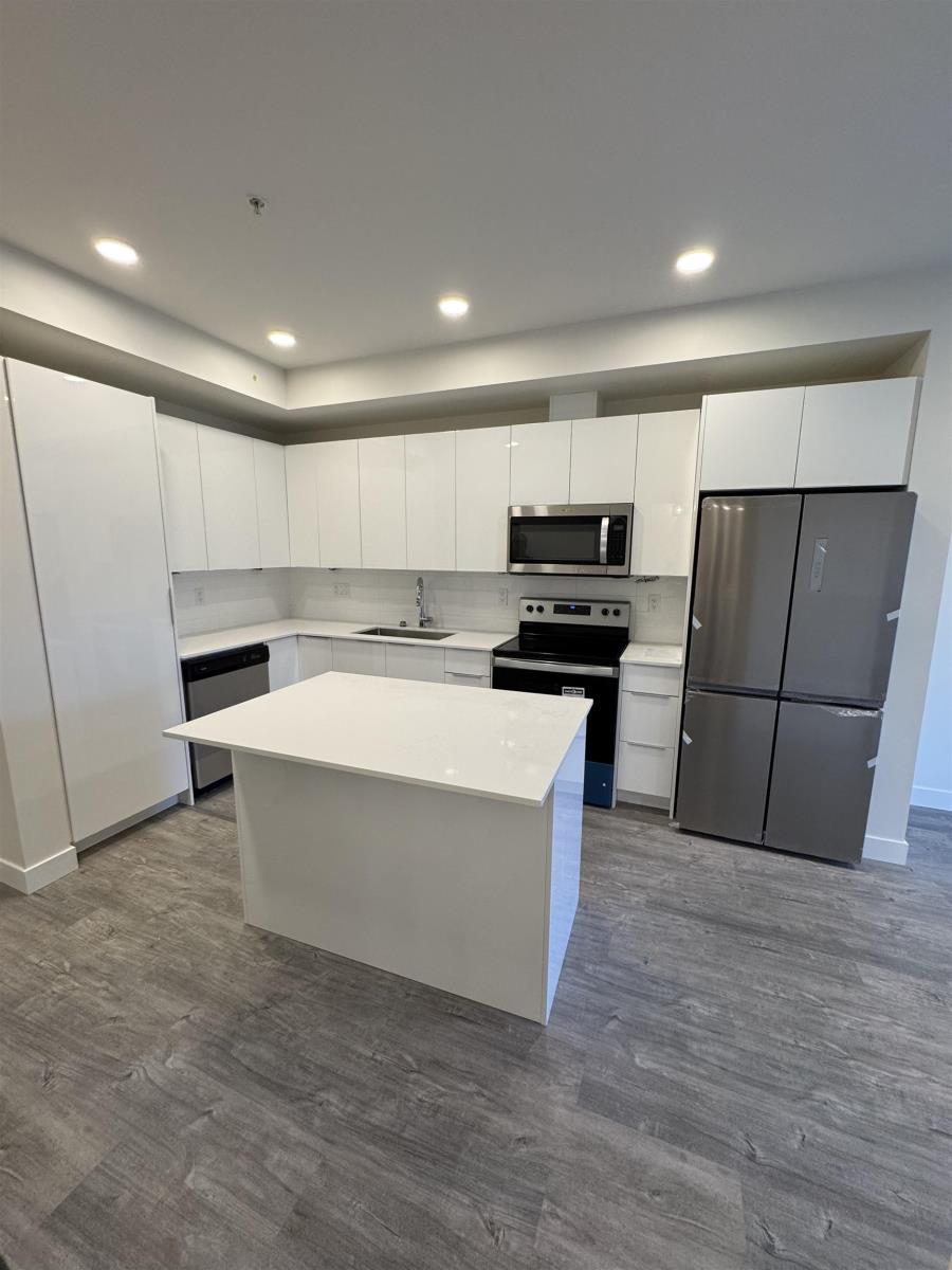 203 9450 ROBSON STREET, Chilliwack Proper West, Chilliwack real estate listing R2959958
