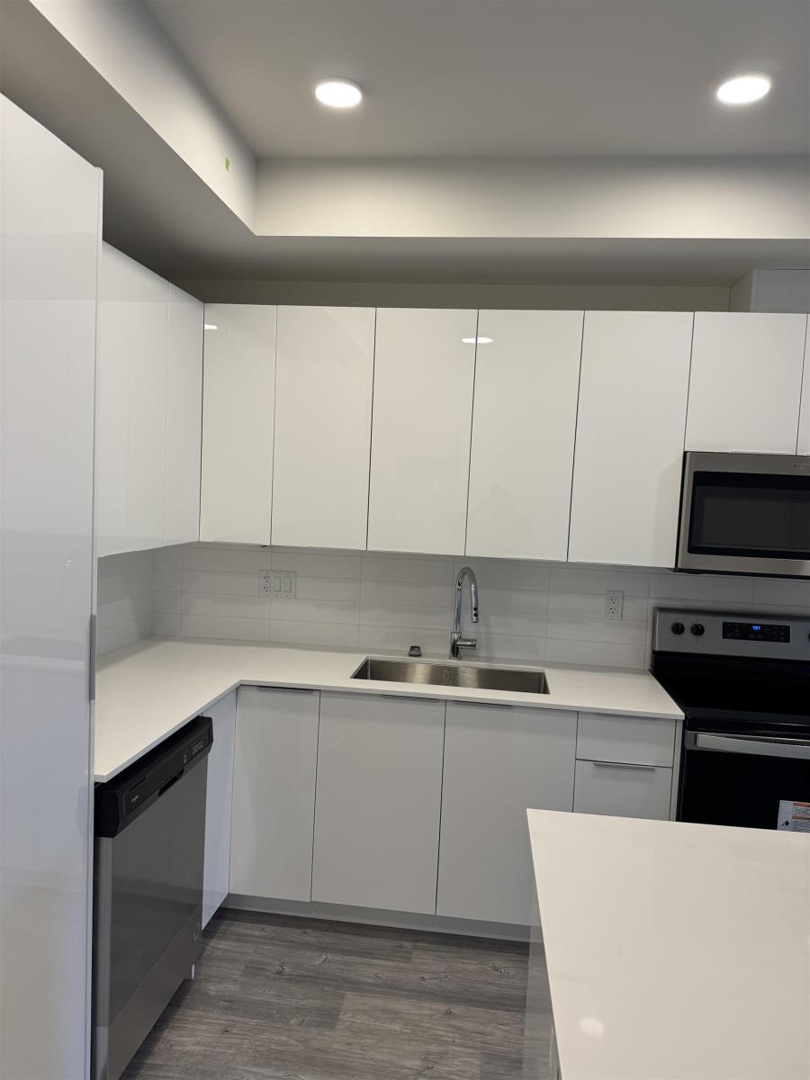 203 9450 ROBSON STREET, Chilliwack Proper West, Chilliwack real estate listing R2959958