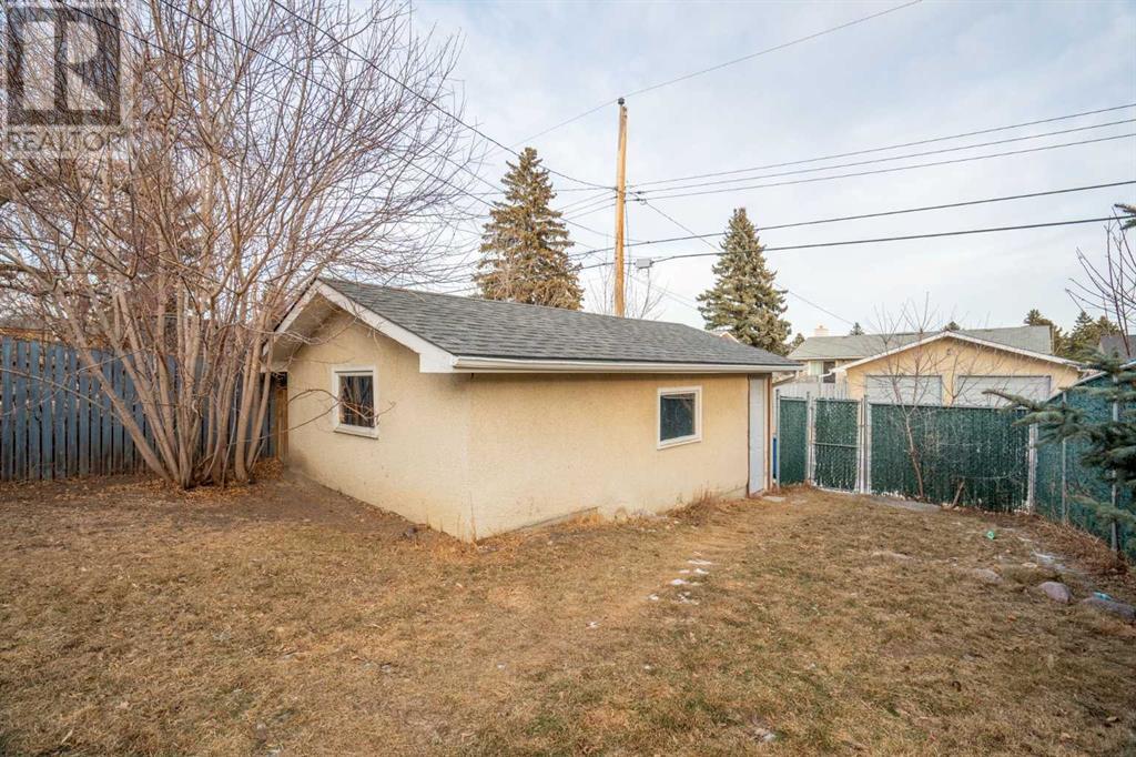 Single Family House Bungalow for Sale in  Huntwick Way NE Huntington Hills Calgary 