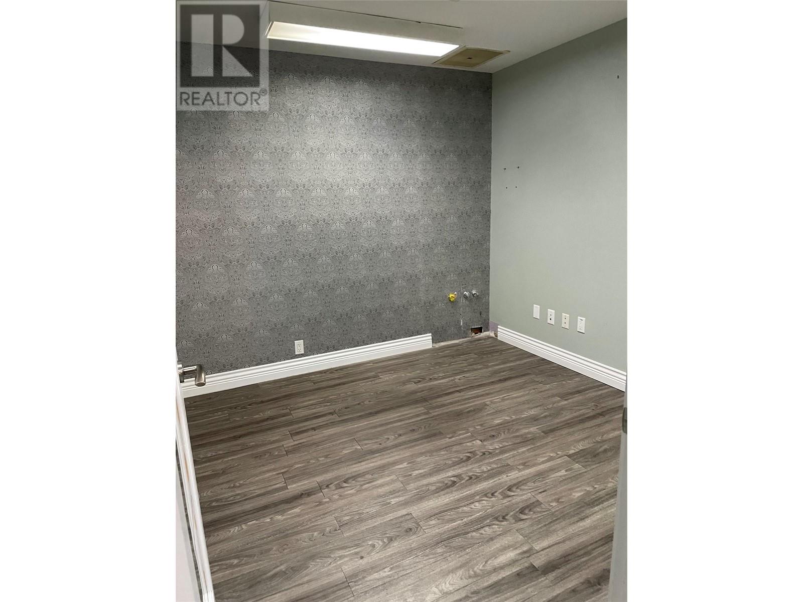 Photo 2 of 3309 31 Avenue Unit A, Vernon BC