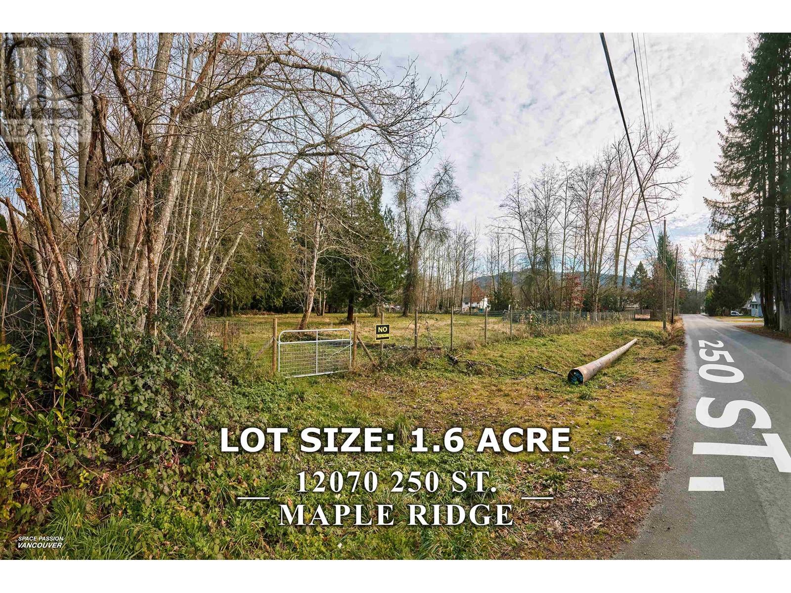 Photo 3 of 12070 250 Street, Maple Ridge BC