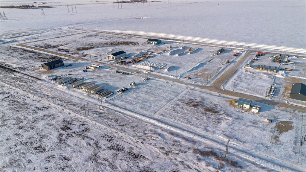 Photo 3 of 75 Froese Crescent, Headingley MB