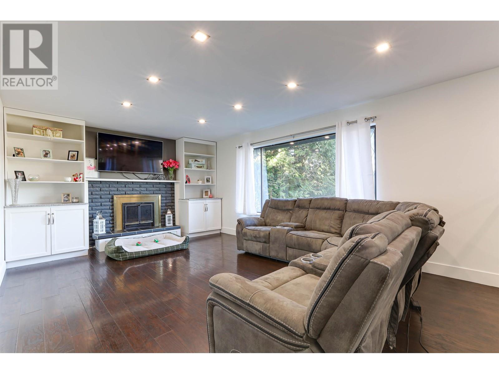 22764 124 AVENUE, Maple Ridge