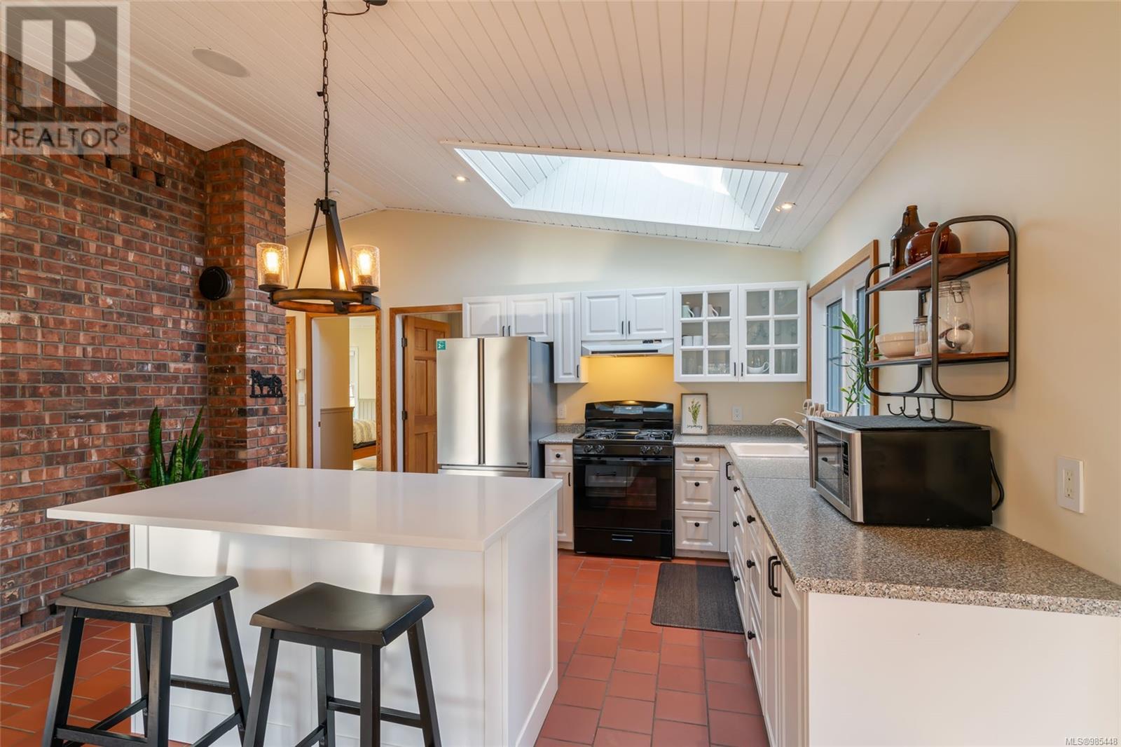 2760 Ritten Rd, Nanaimo real estate listing 985448