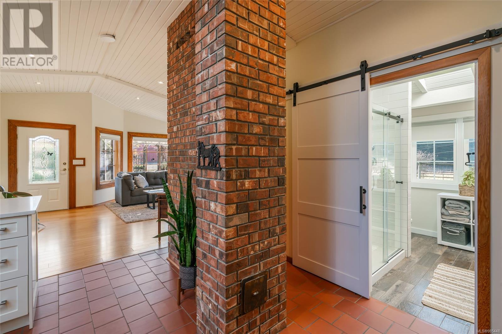 2760 Ritten Rd, Nanaimo real estate listing 985448