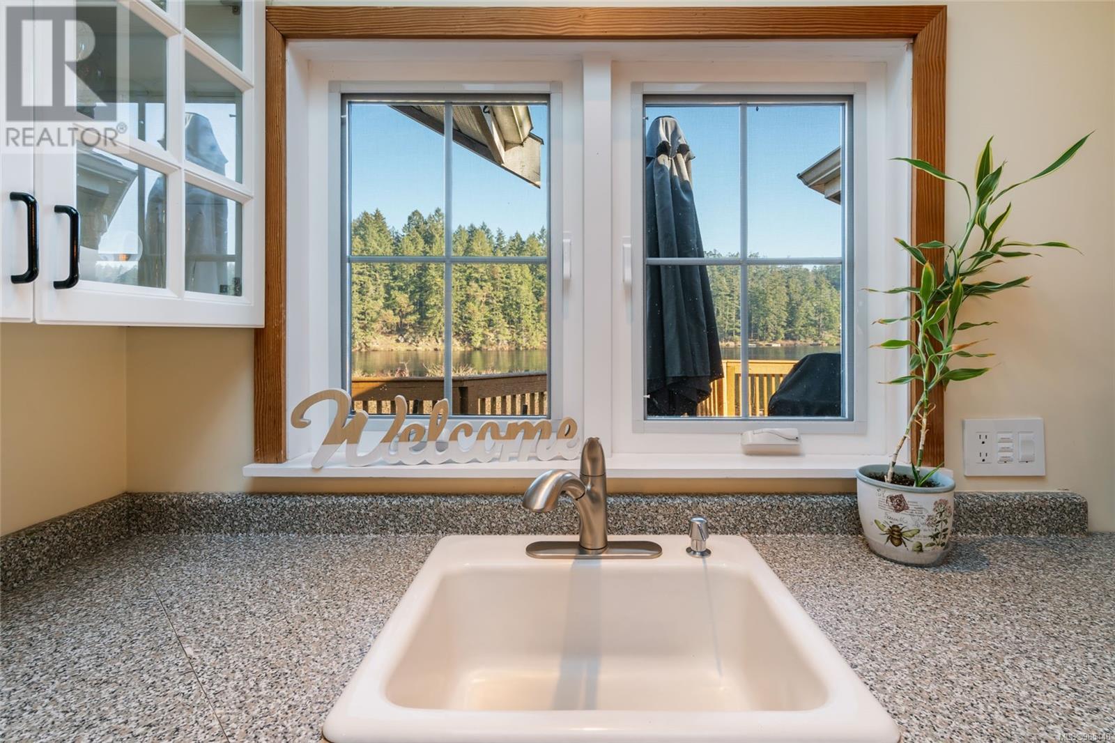 2760 Ritten Rd, Nanaimo real estate listing 985448