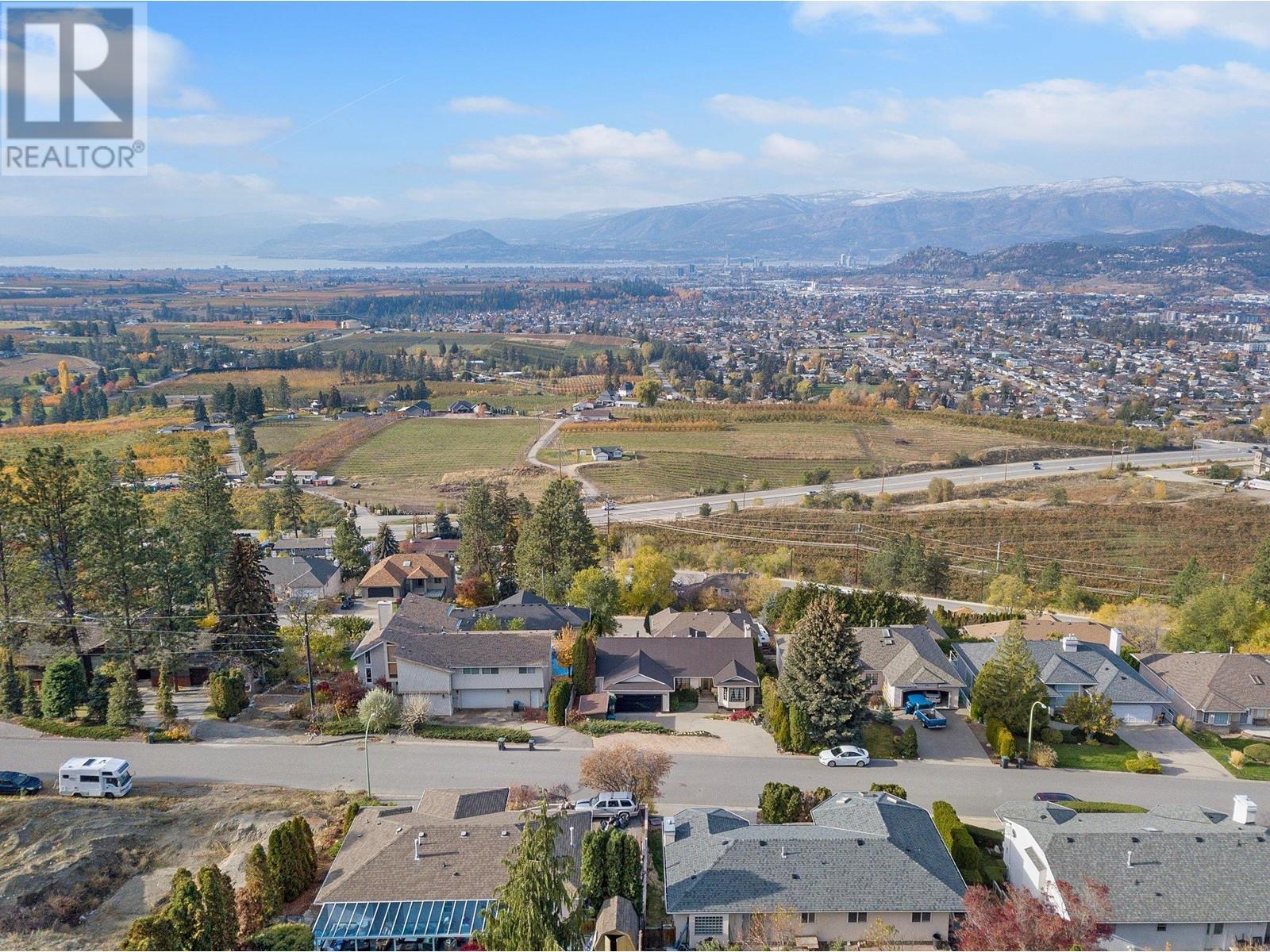  882 Toovey Road, Kelowna