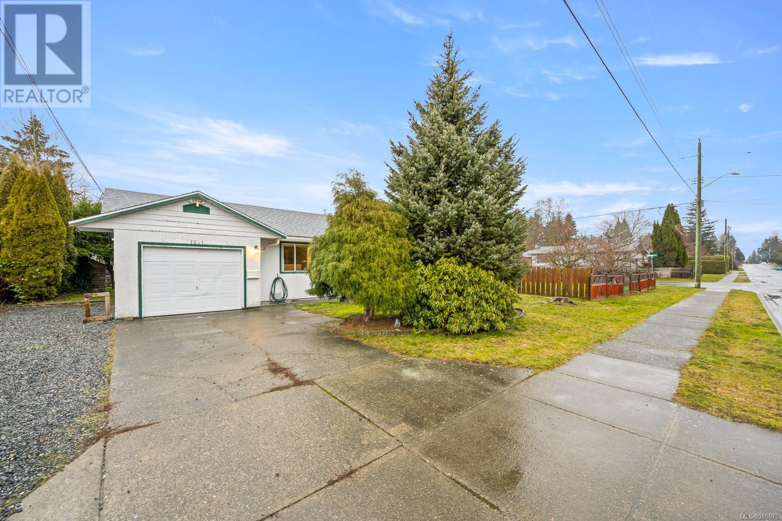 1241 21st St, Courtenay real estate listing 986070